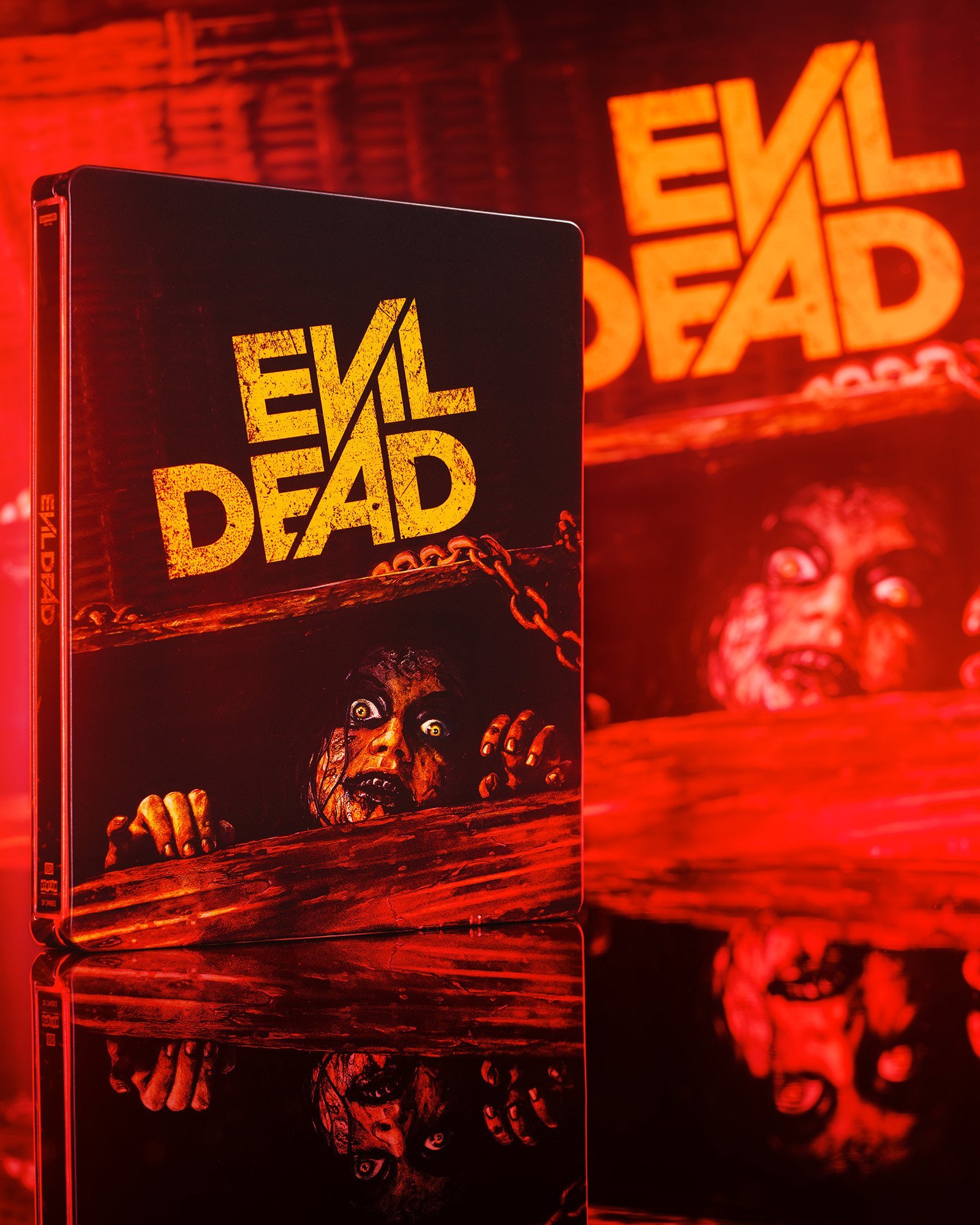 Evil Dead (2013) Steelbook from Scream Factory (Front View)